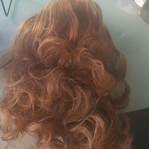 Shoulder length, large curl drawstring pony